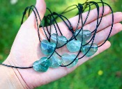 Pendentif "Cœur" Fluorite (Pierre percée)