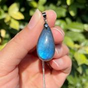 Pendentif "Goutte bleue" Labradorite bleue 