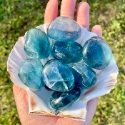 Fluorite bleue - pierre roulée