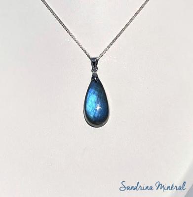 Pendentif "Goutte bleue" Labradorite bleue 